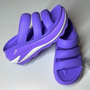 Crocs Unisex Sandals Mega Crush Triple Strap Sandal Purple / White Size- 10